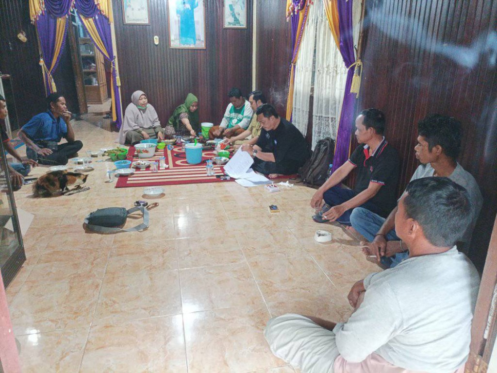 Identifikasi dan verifikasi calon penerima bantuan hibah Provinsi TA 2023 bersama Tim Dinas Perikanan Kota Samarinda
