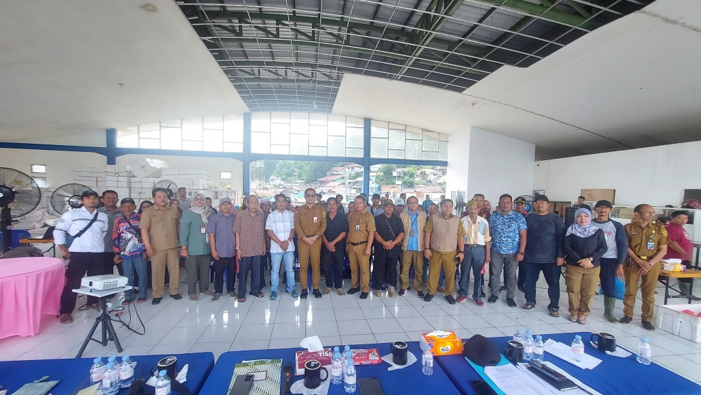 Dinas Perikanan Melaksanakan Sosialisasi Cara Pemasaran Ikan Yang Baik