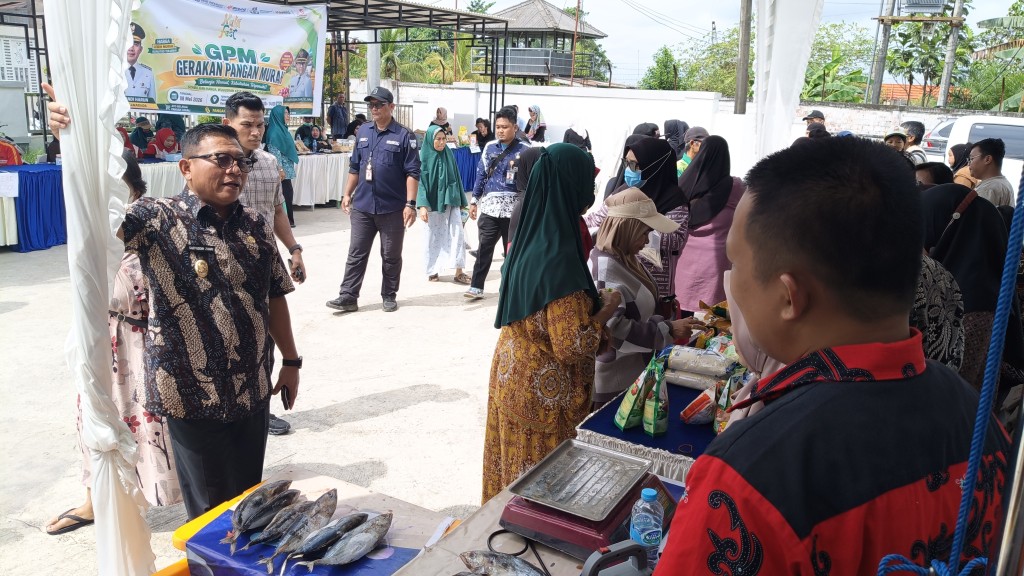 Dinas Perikanan berpartisipasi dalam kegiatan GPM (Gerakan Pasar Murah) Kel. Sungai Kapih