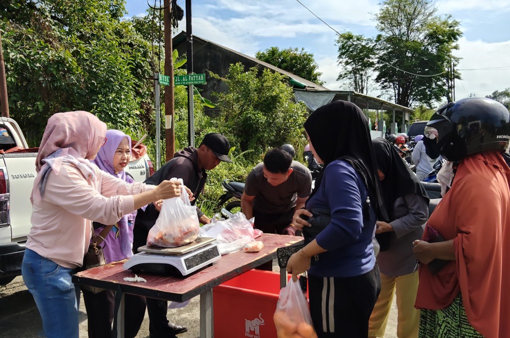 GPM (Gerakan Pasar Murah) di Perum Idaman Permai Pelita 7 Kel. Sambutan